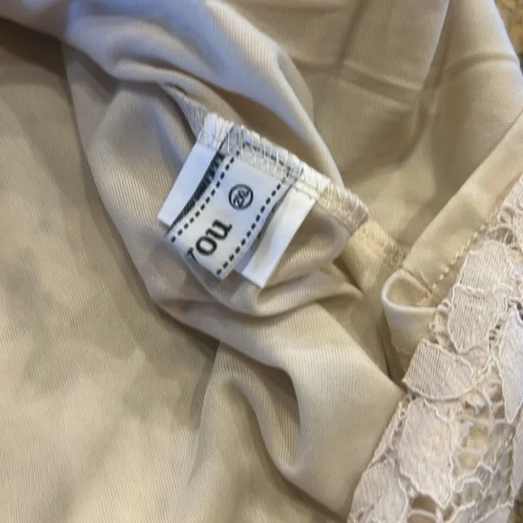 Berryou cream lace, halter top, XXL, NWT | offer in description - Picture 7 of 7